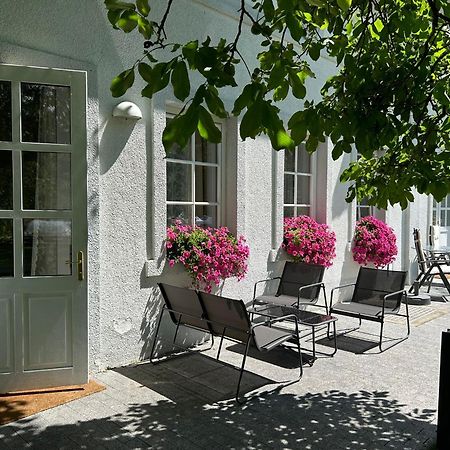 Apartment Mit Gartenblick Und Terrasse بادن المظهر الخارجي الصورة