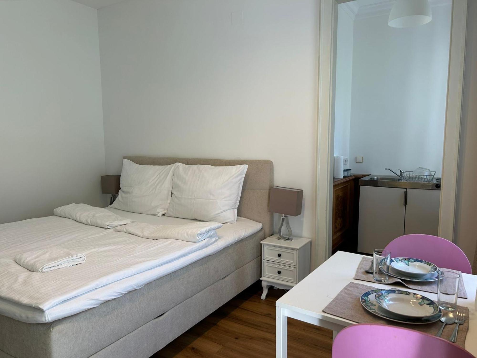 Apartment Mit Gartenblick Und Terrasse بادن المظهر الخارجي الصورة