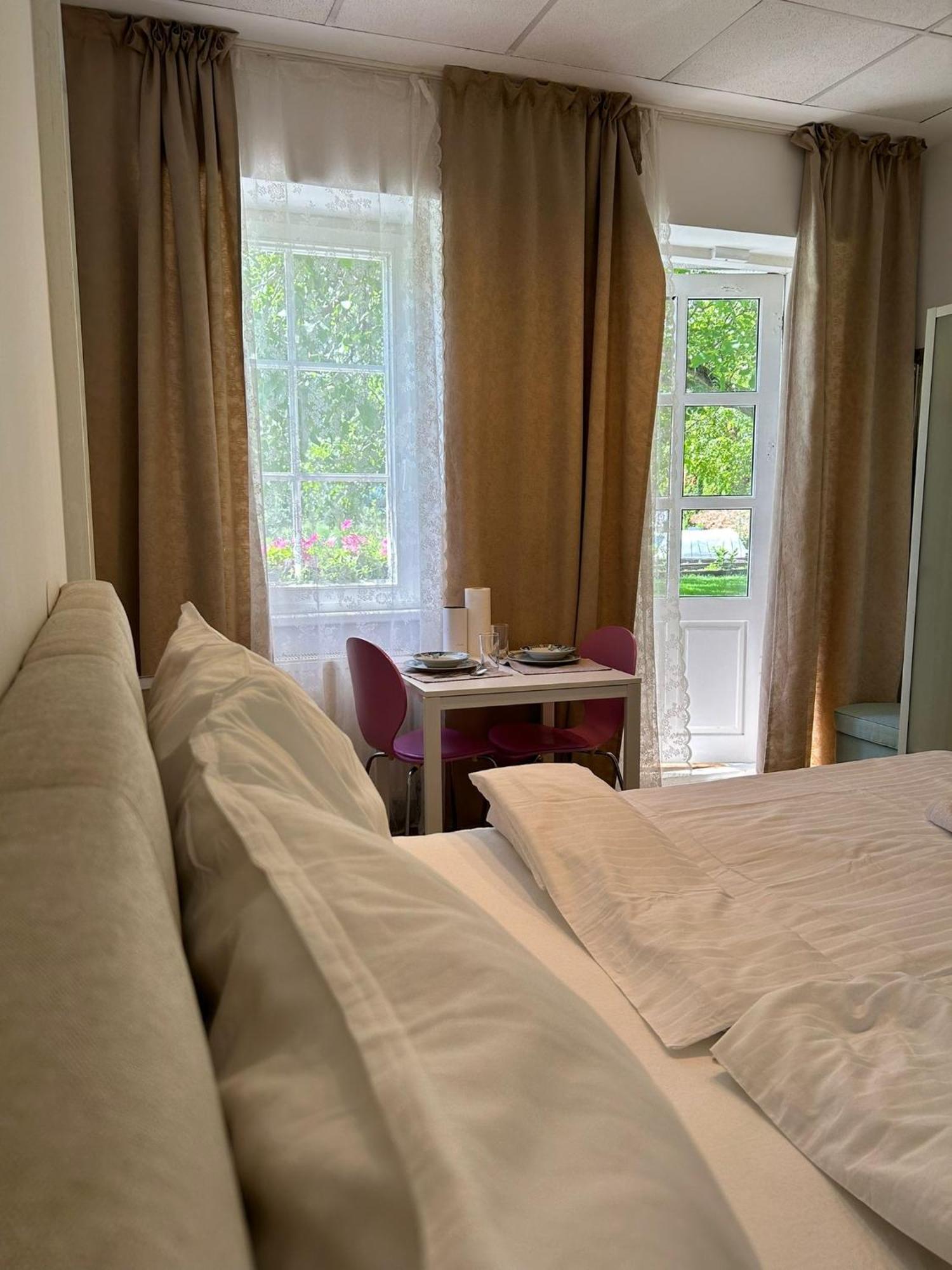 Apartment Mit Gartenblick Und Terrasse بادن المظهر الخارجي الصورة