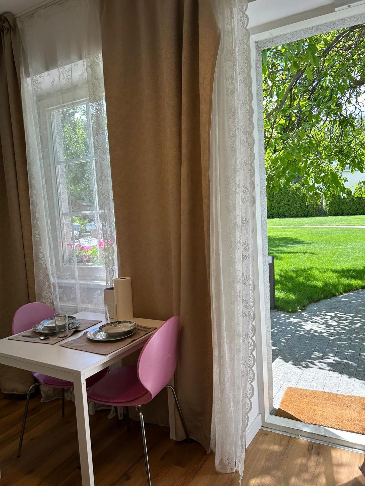 Apartment Mit Gartenblick Und Terrasse بادن المظهر الخارجي الصورة